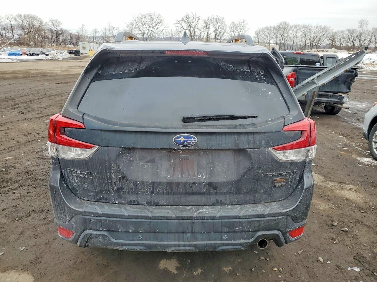 2022 SUBARU FORESTER