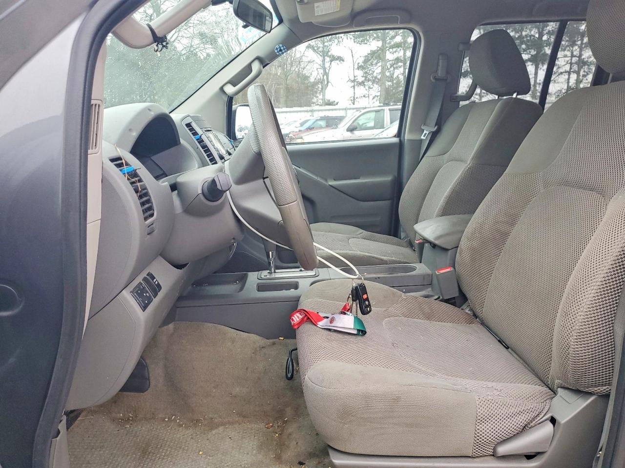 2016 NISSAN Frontier