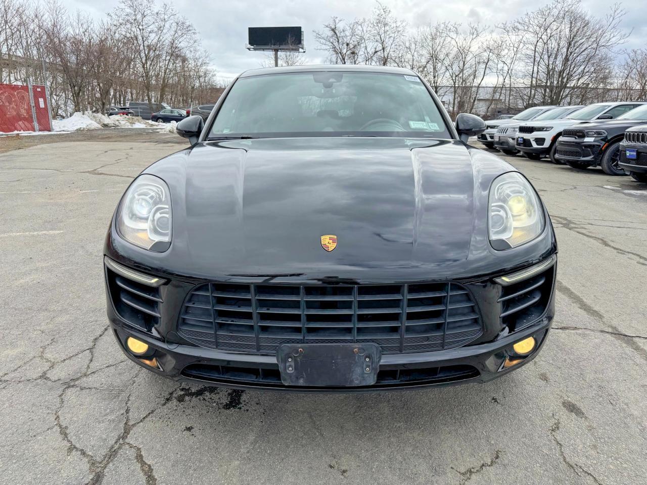 2017 PORSCHE Macan