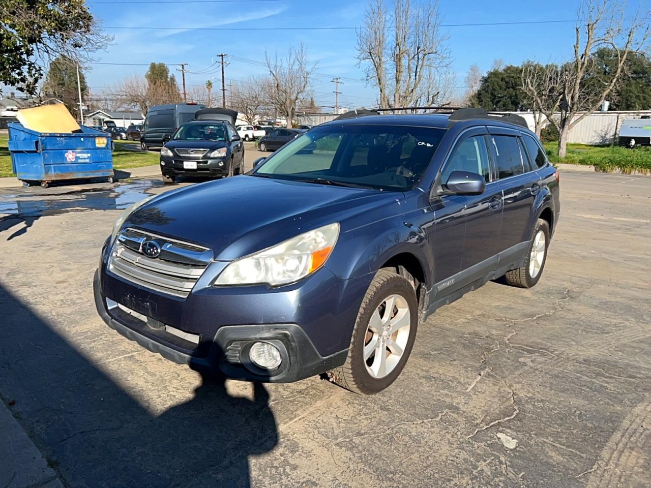 2014 SUBARU Outback