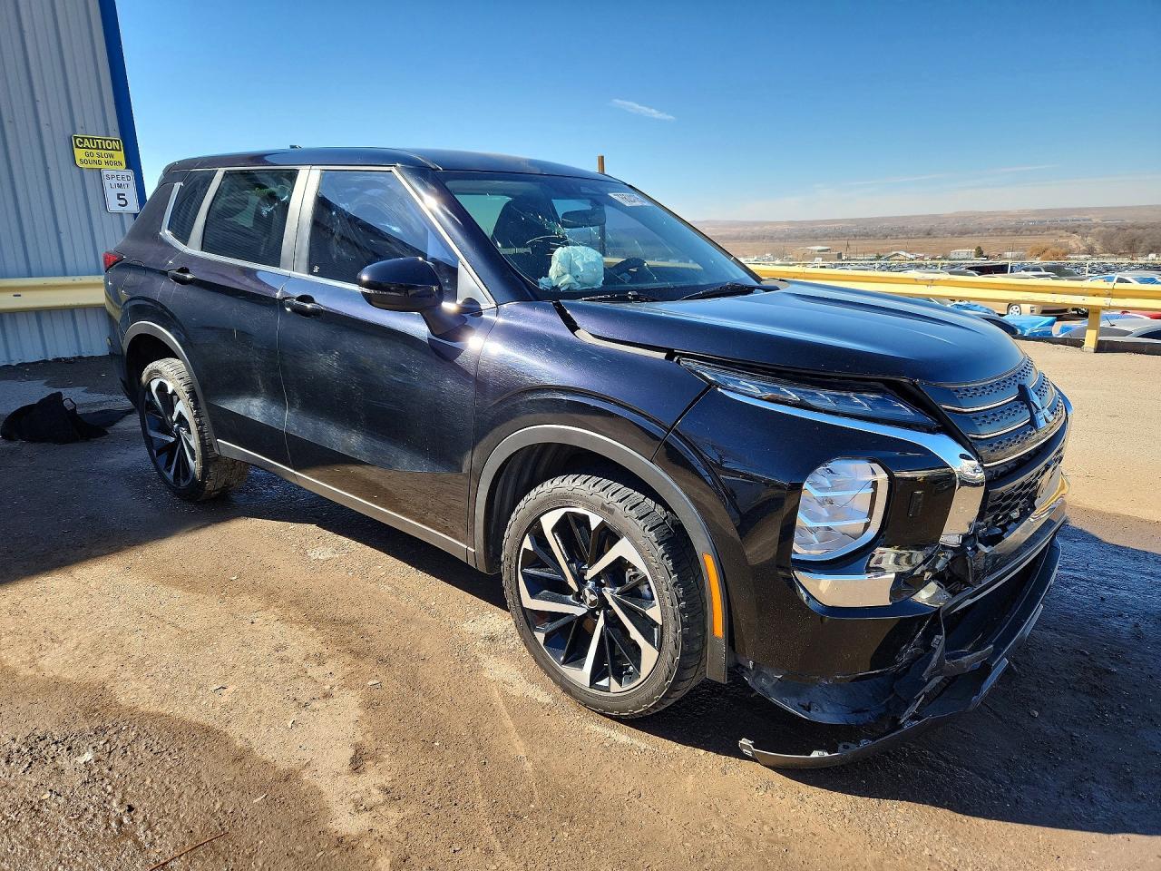 2022 MITSUBISHI outlander