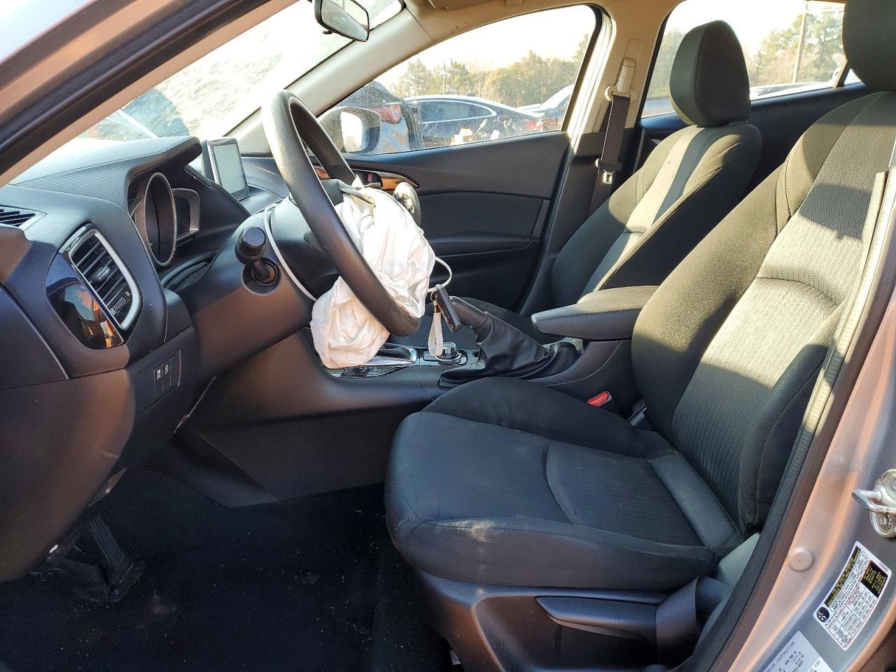 2015 MAZDA 3
