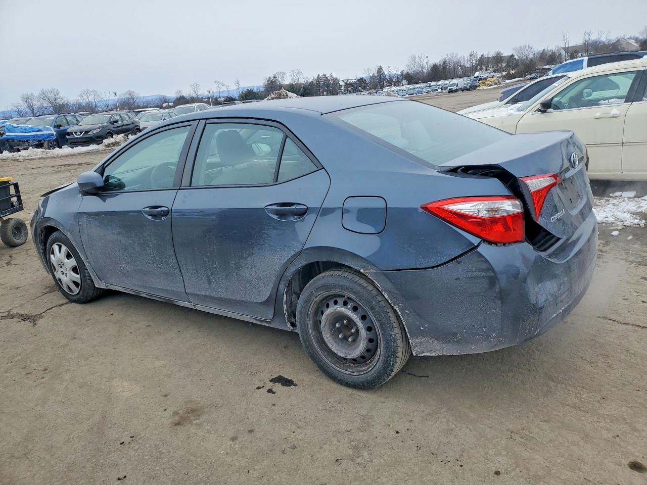 2015 TOYOTA COROLLA