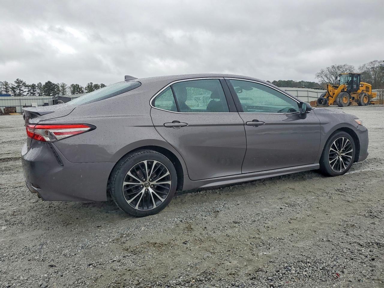2019 TOYOTA CAMRY