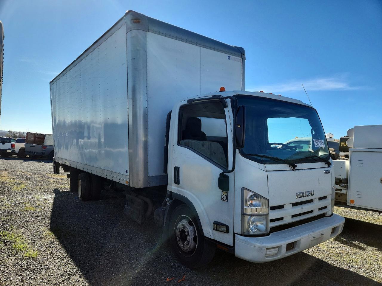 2014 ISUZU NRR