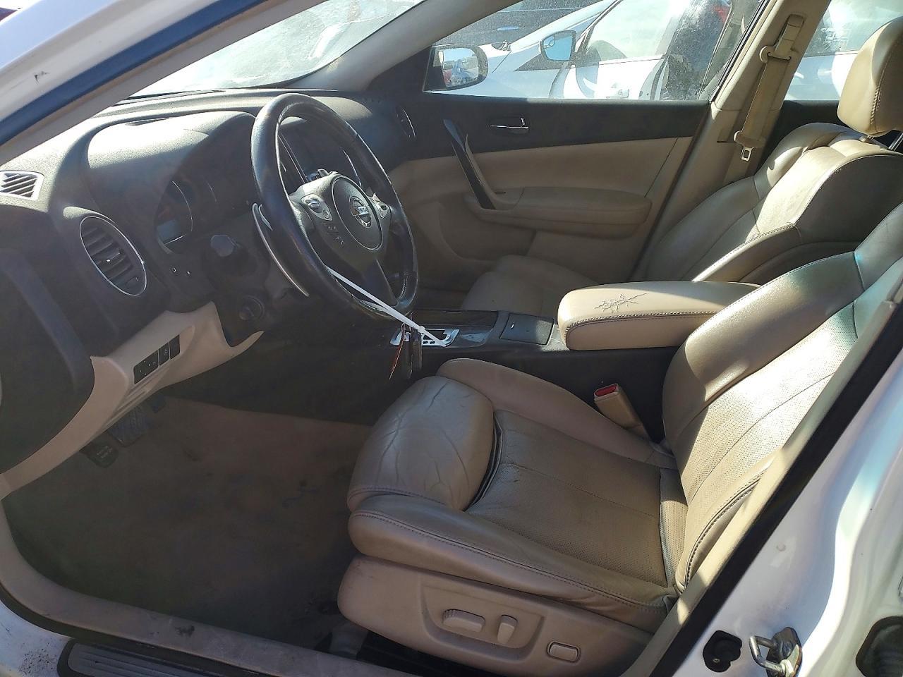 2014 NISSAN Maxima