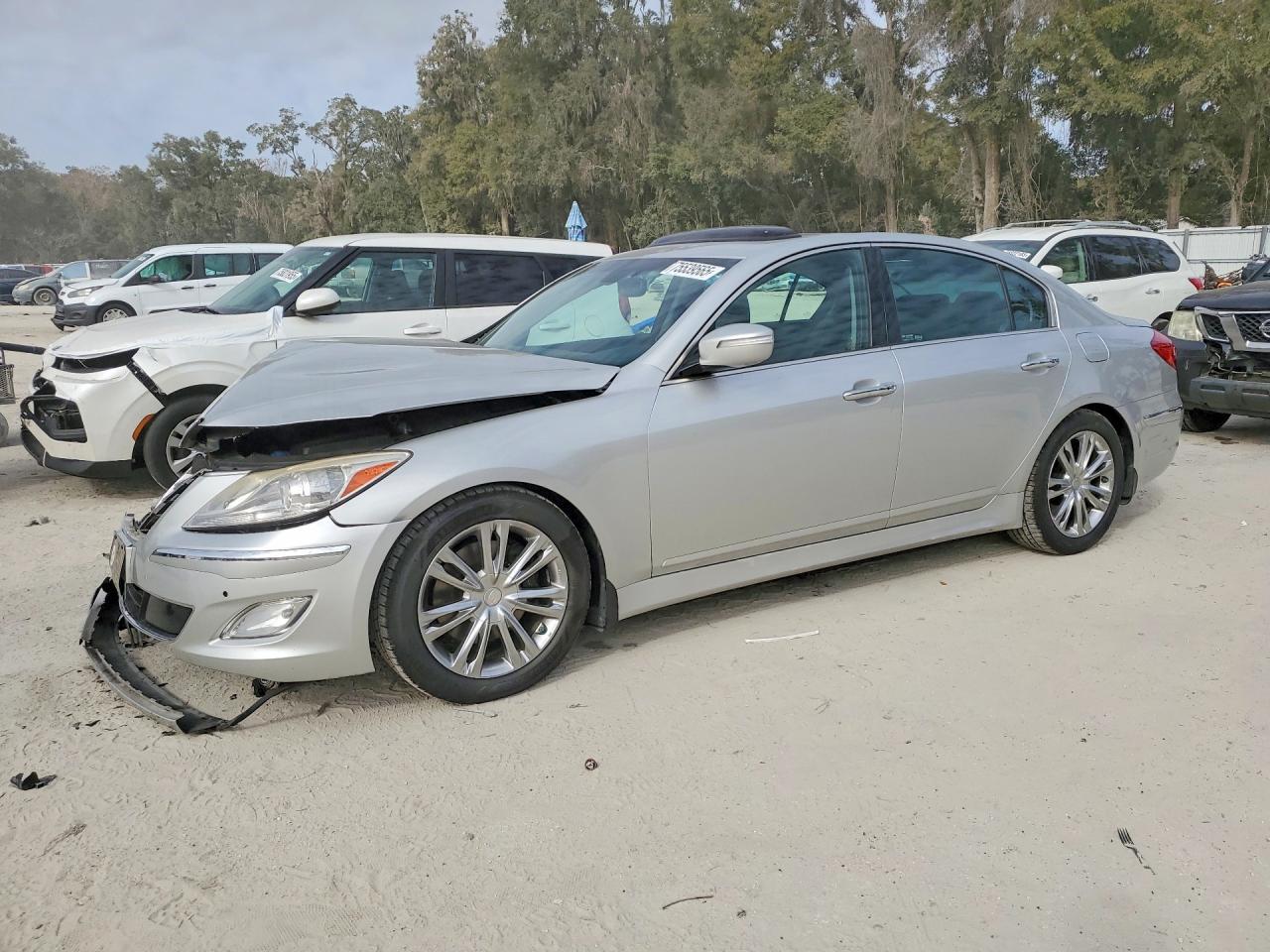 2012 HYUNDAI GENESIS