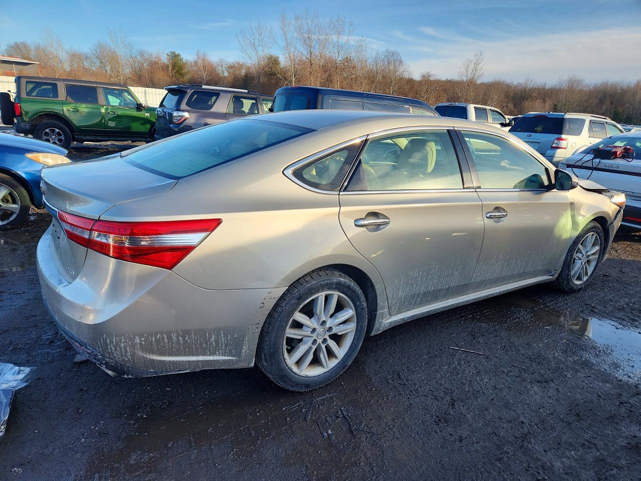 2014 TOYOTA Avalon
