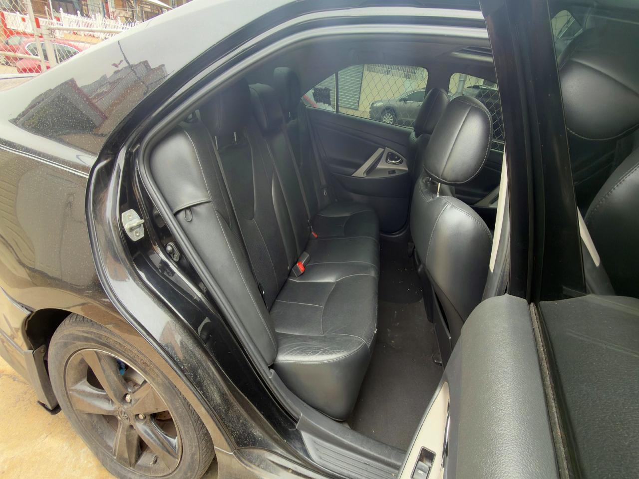 2011 TOYOTA CAMRY