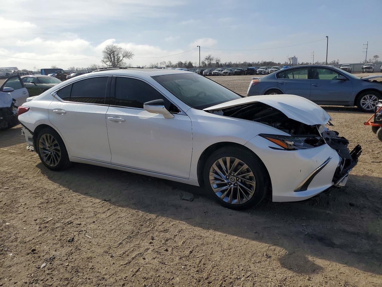 2024 LEXUS ES 300H