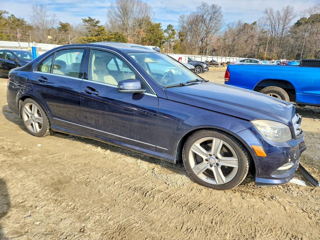 2011 MERCEDES-BENZ C-CLASS