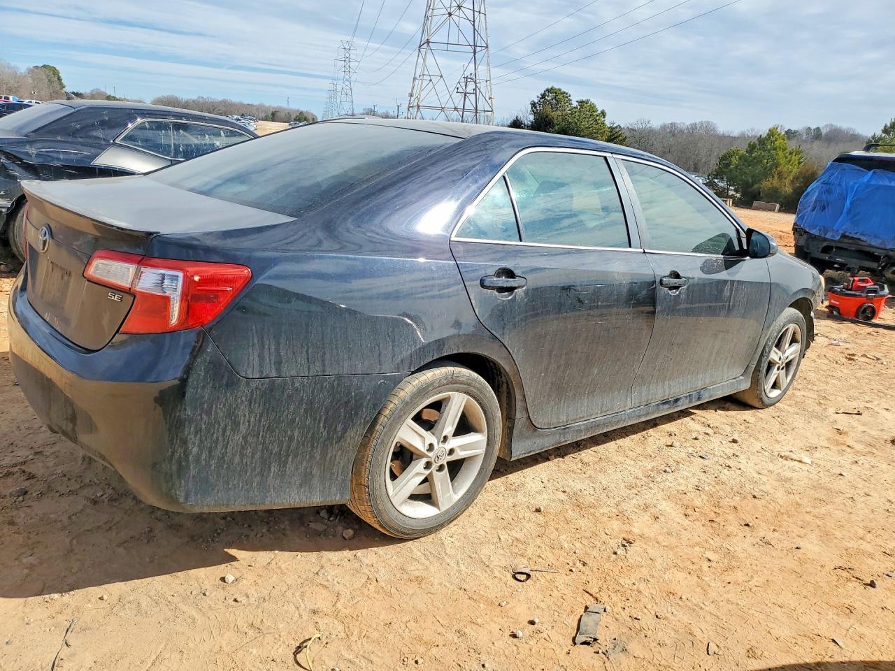 2012 TOYOTA CAMRY