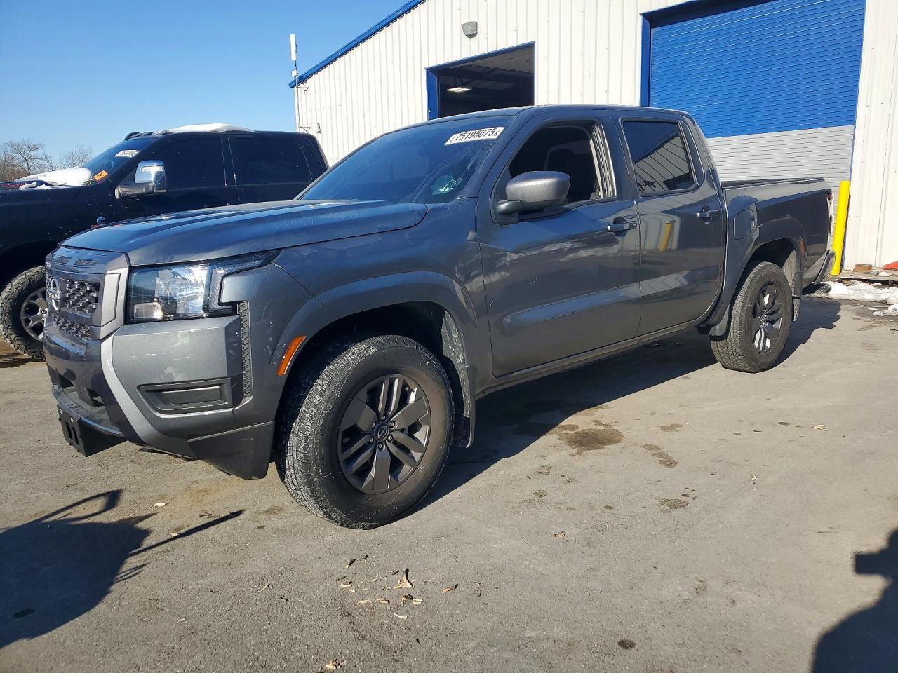 2025 NISSAN Frontier