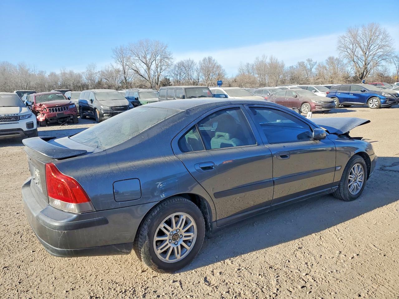 2004 VOLVO S60