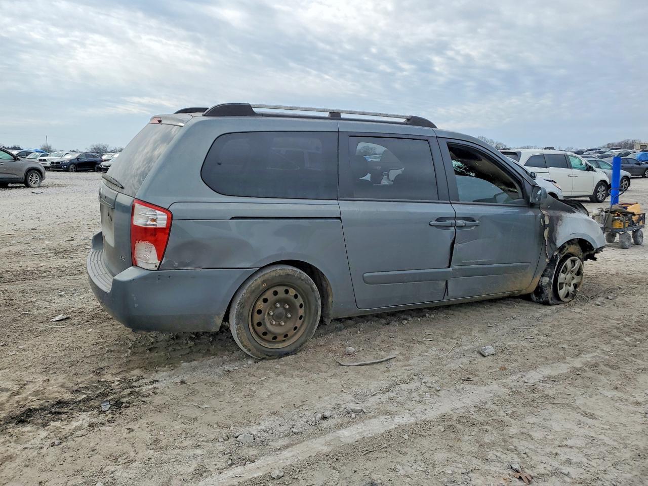 2008 KIA SEDONA