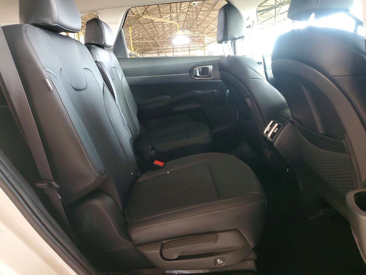 2025 KIA SORENTO