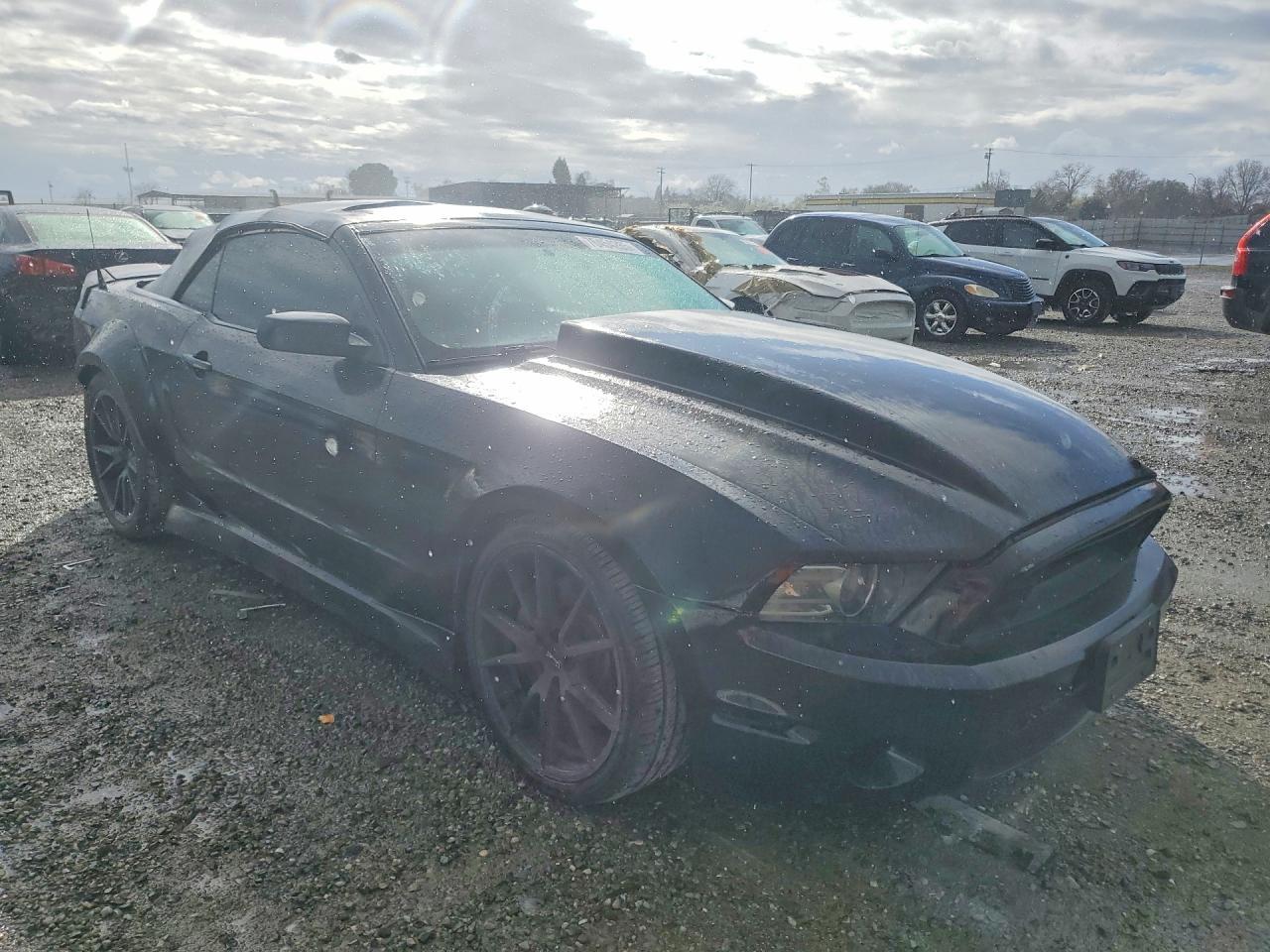 2013 FORD MUSTANG
