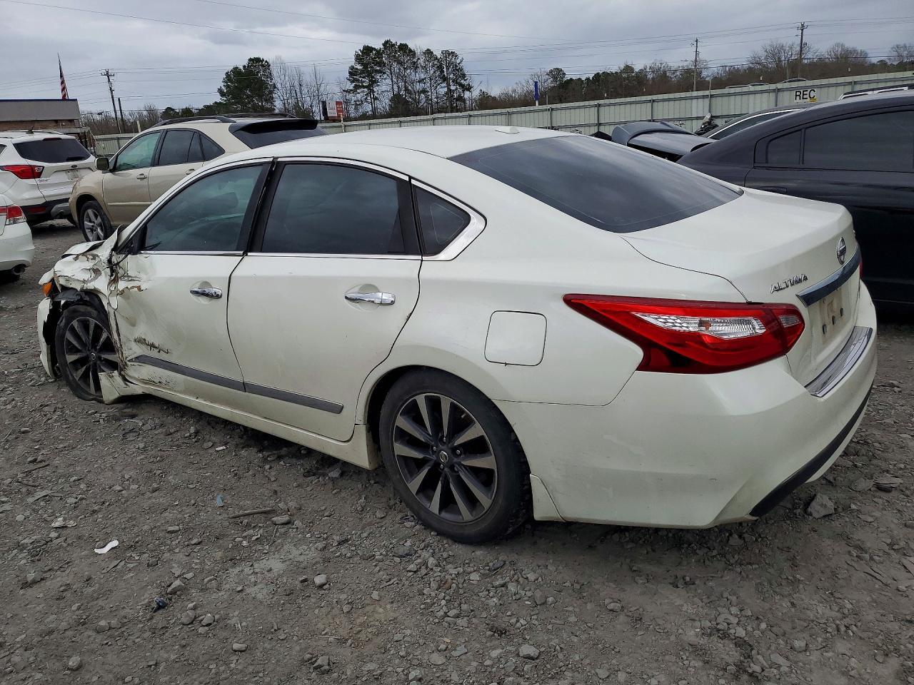 2016 NISSAN ALTIMA
