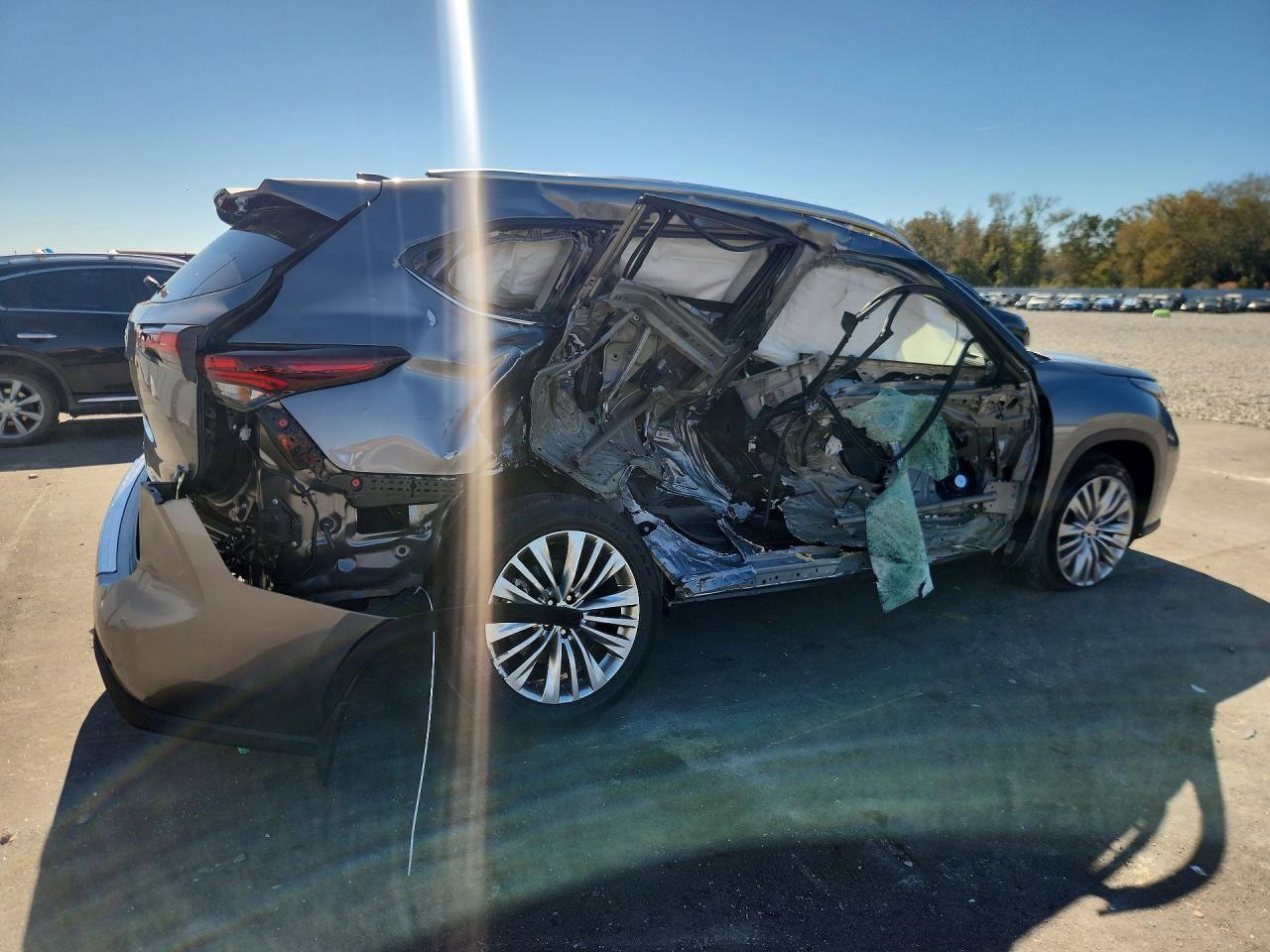 2026 TOYOTA HIGHLANDER