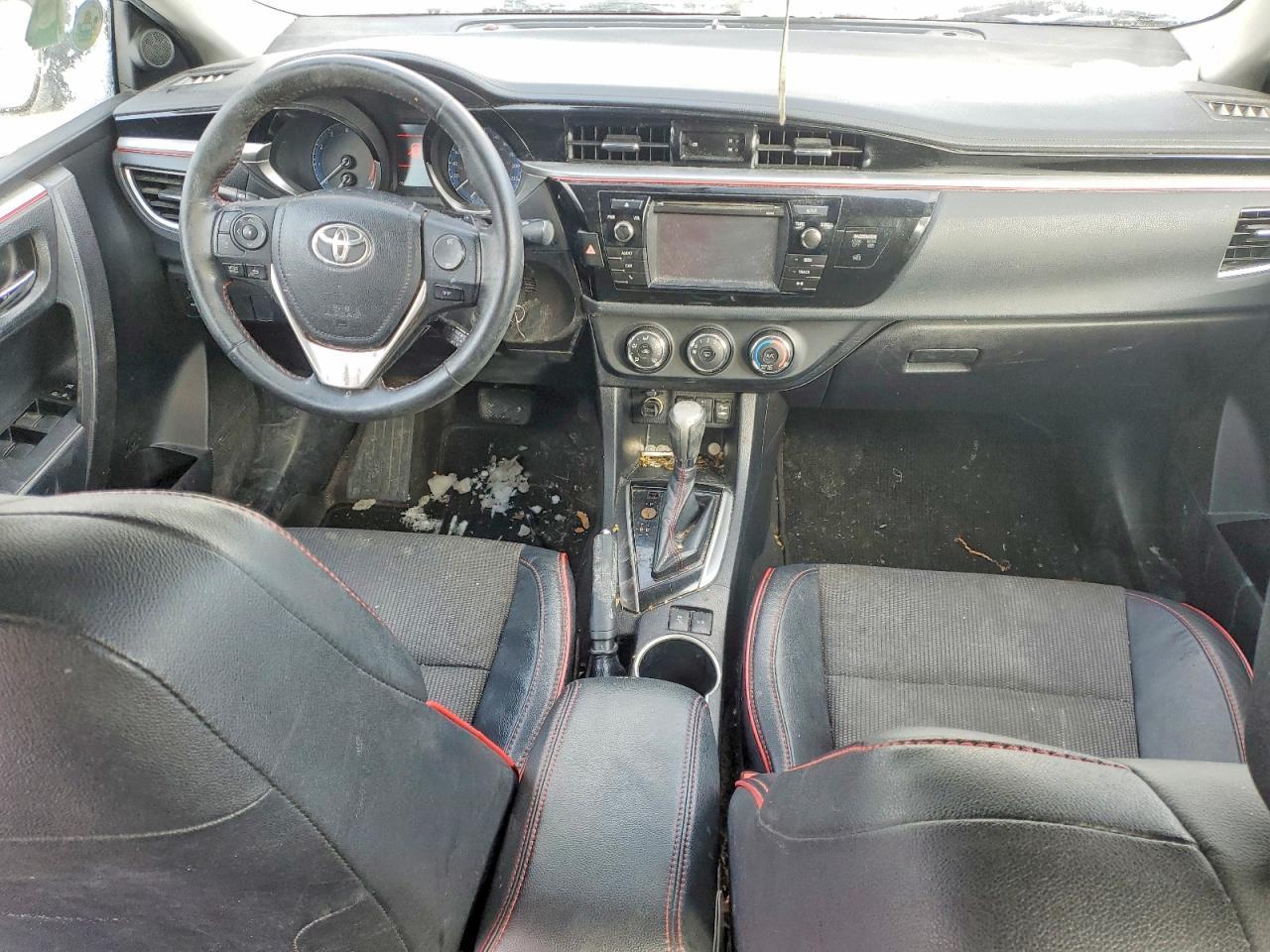 2015 TOYOTA COROLLA