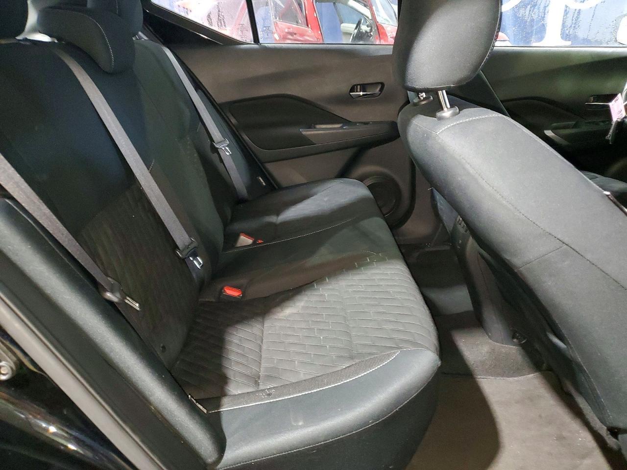 2023 NISSAN KICKS