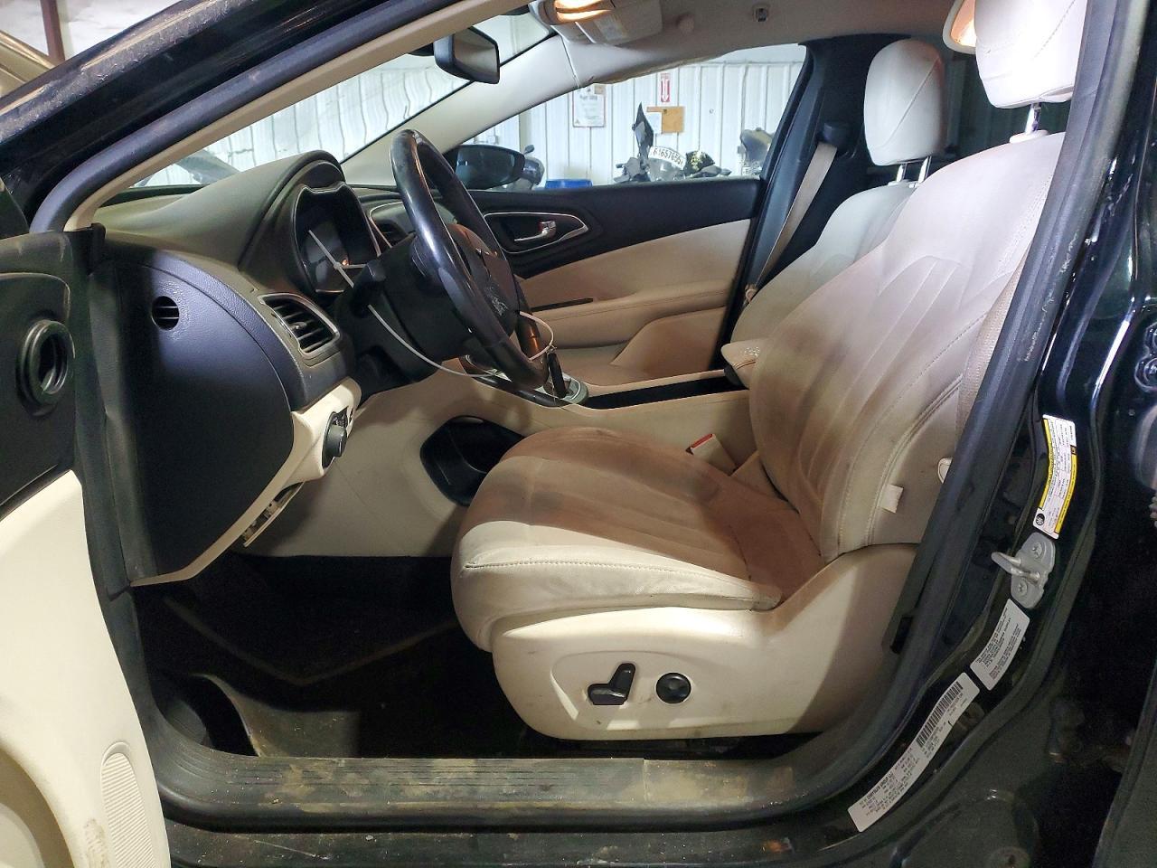 2015 CHRYSLER 200