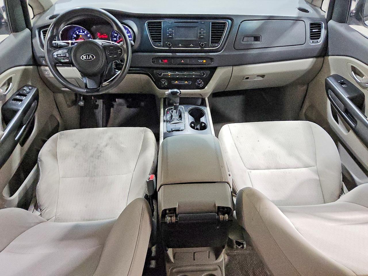 2016 KIA SEDONA