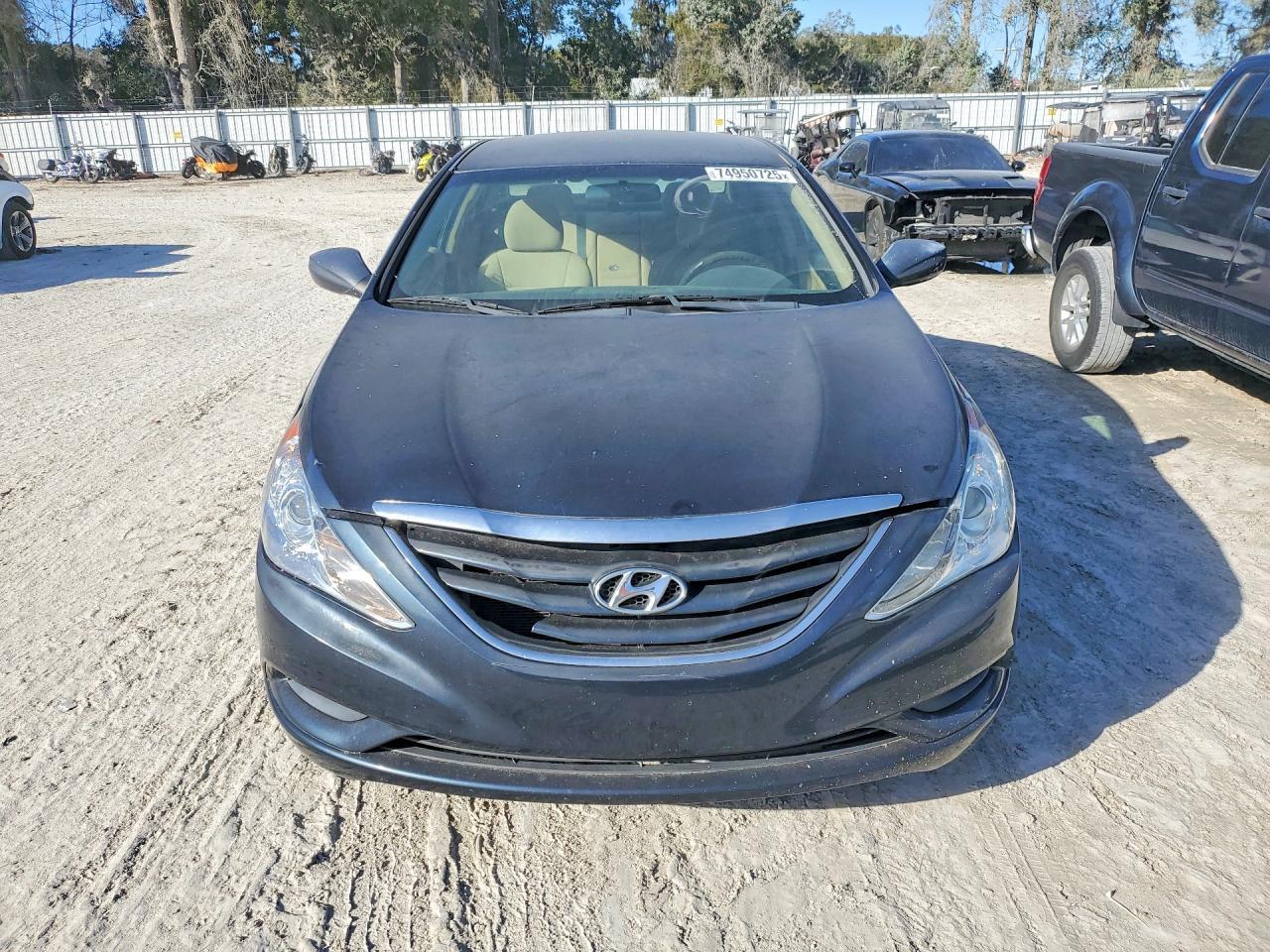 2011 HYUNDAI SONATA