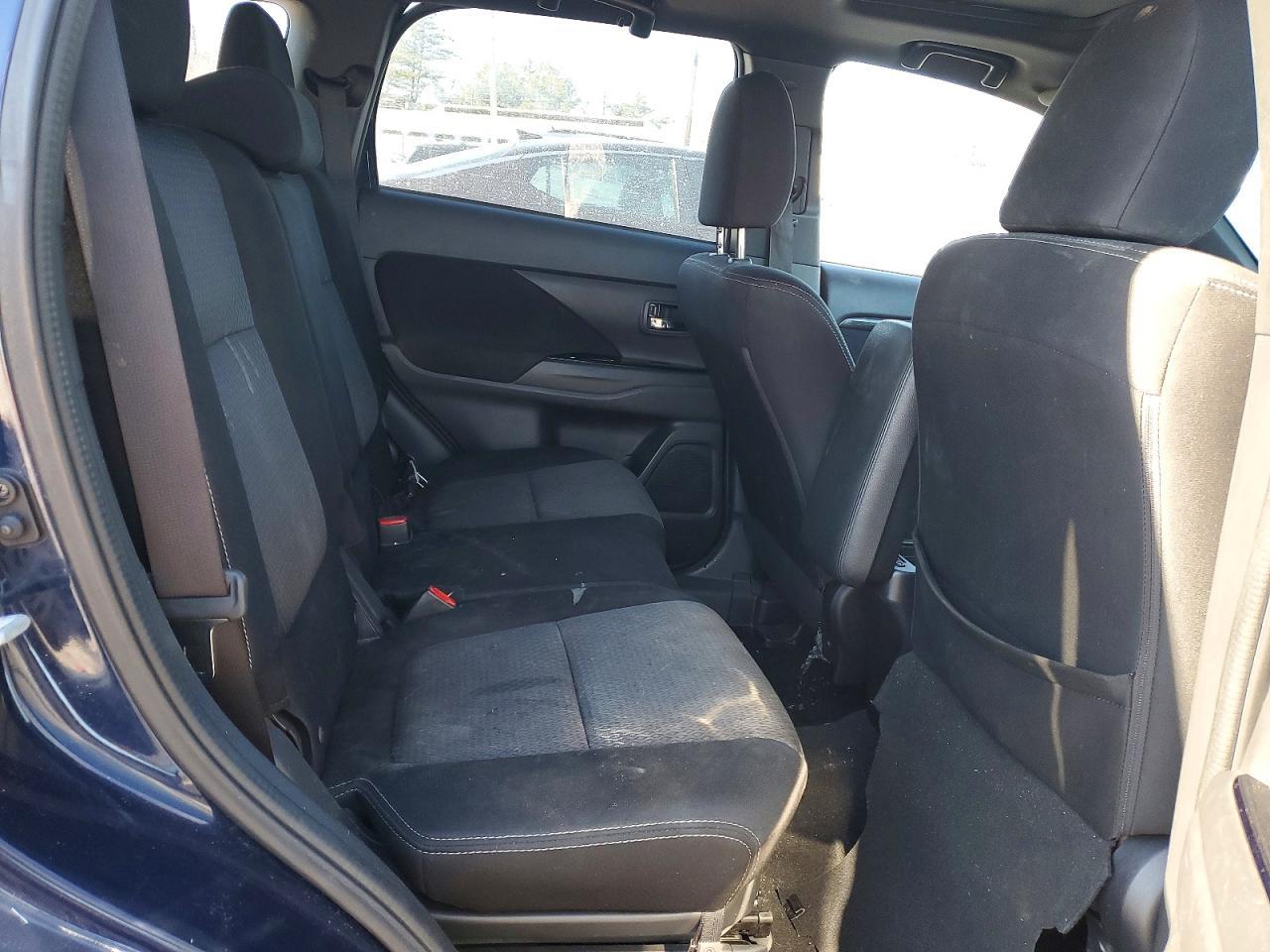 2018 MITSUBISHI outlander
