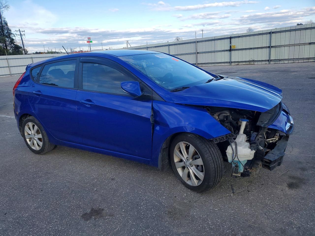 2013 HYUNDAI ACCENT