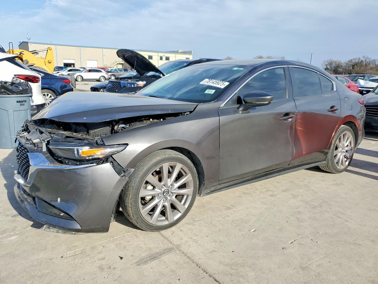 2020 MAZDA 3