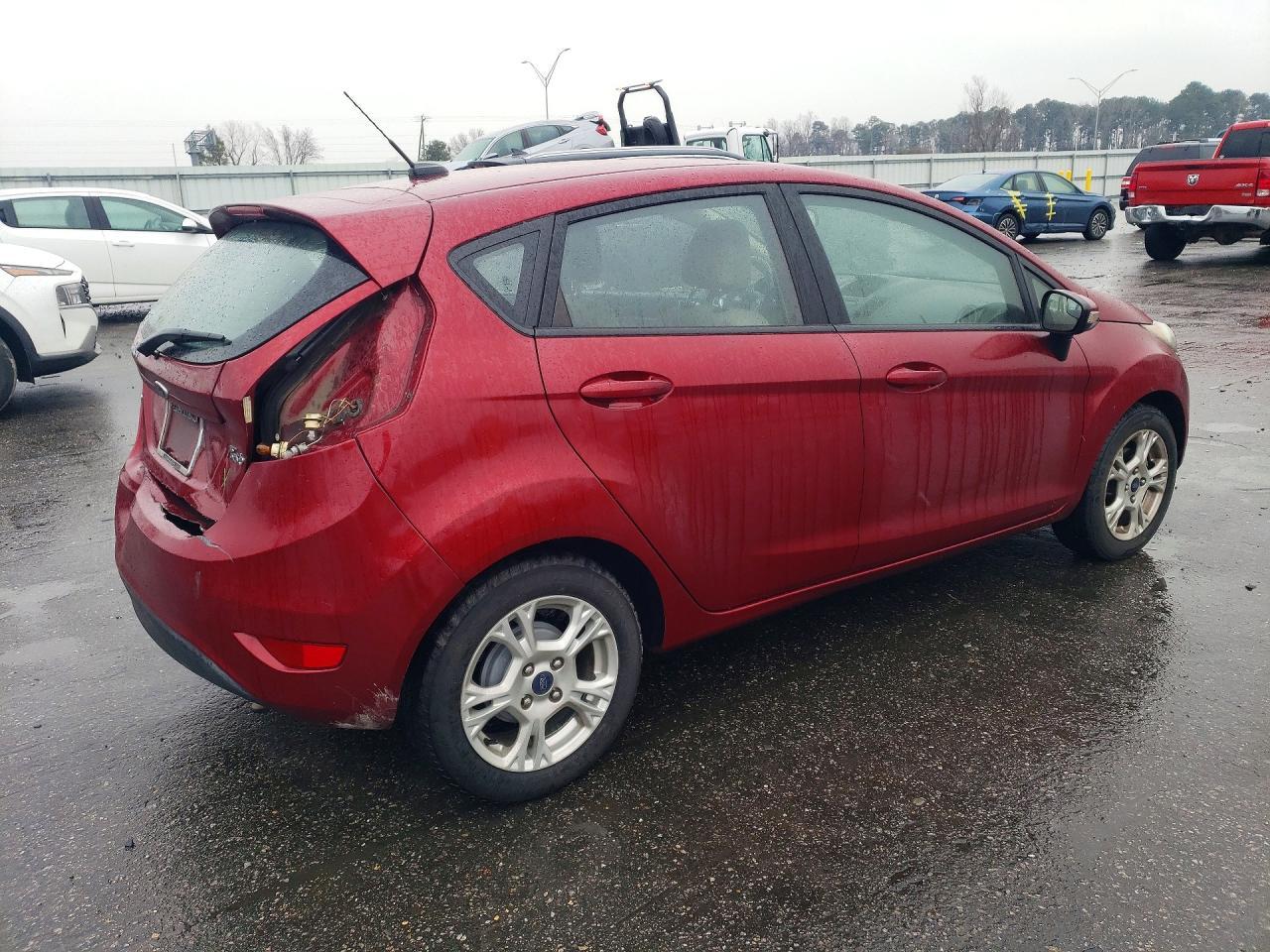 2016 FORD Fiesta