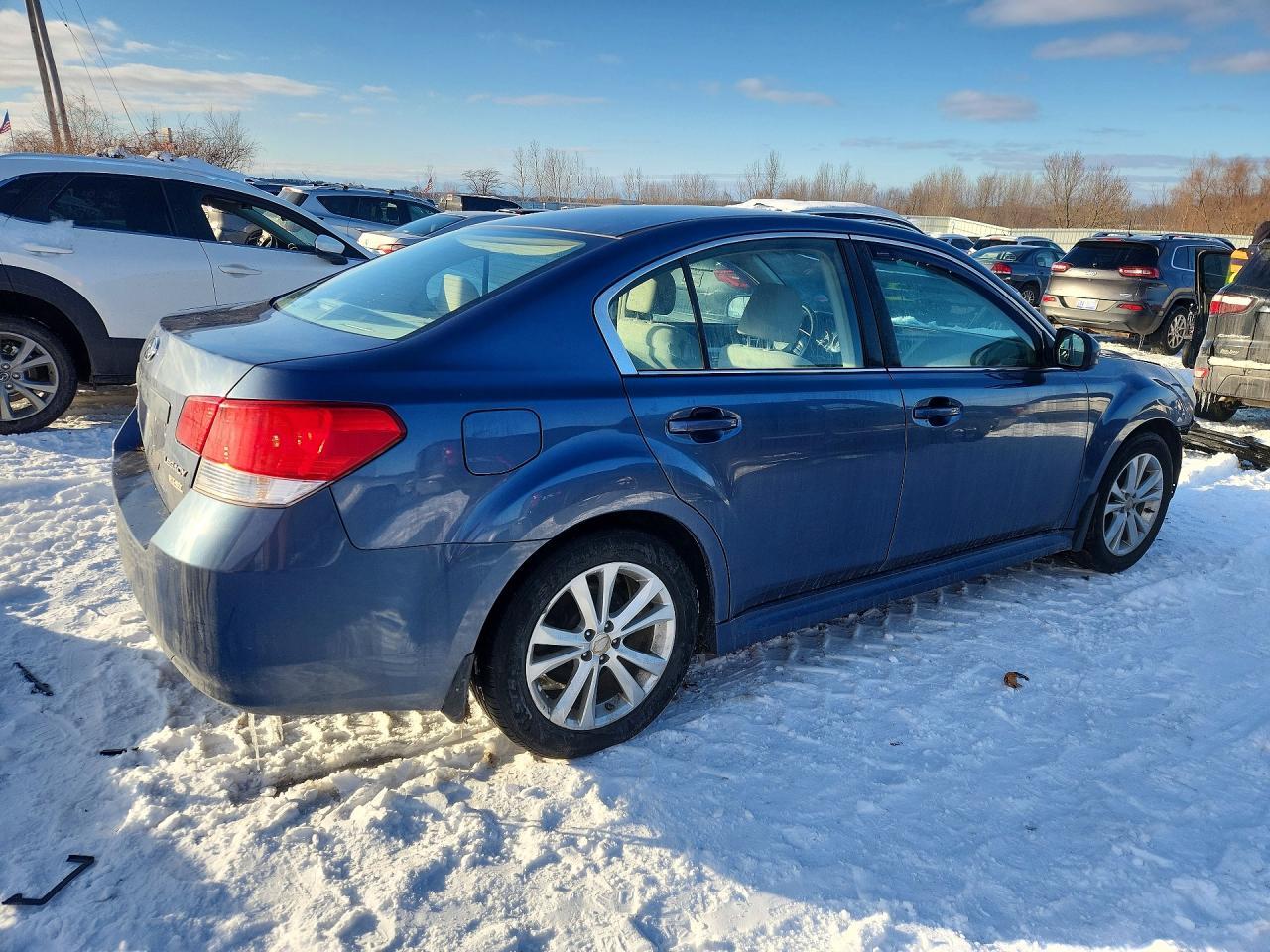 2013 SUBARU Legacy