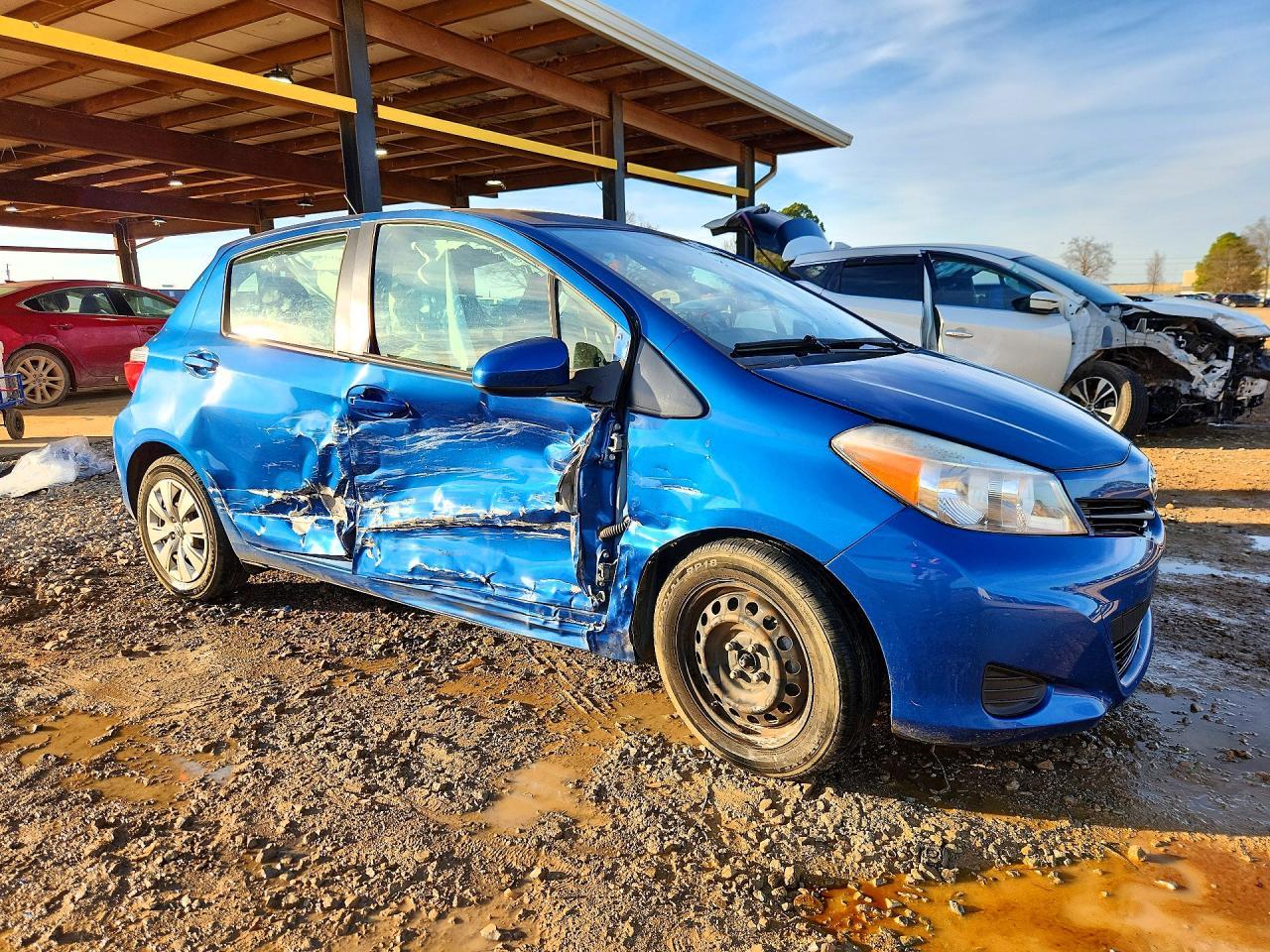 2012 TOYOTA YARIS