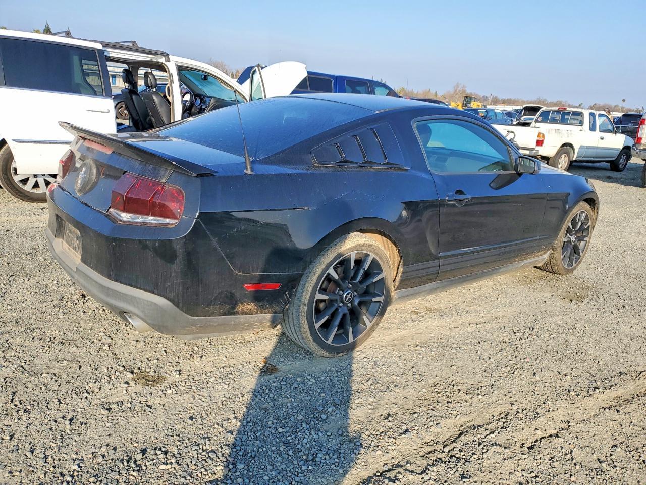 2012 FORD MUSTANG