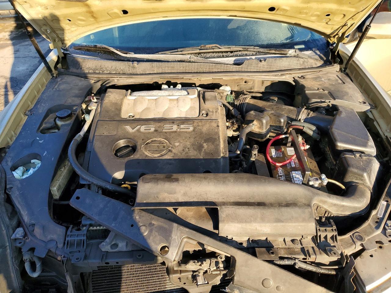 2004 NISSAN Maxima