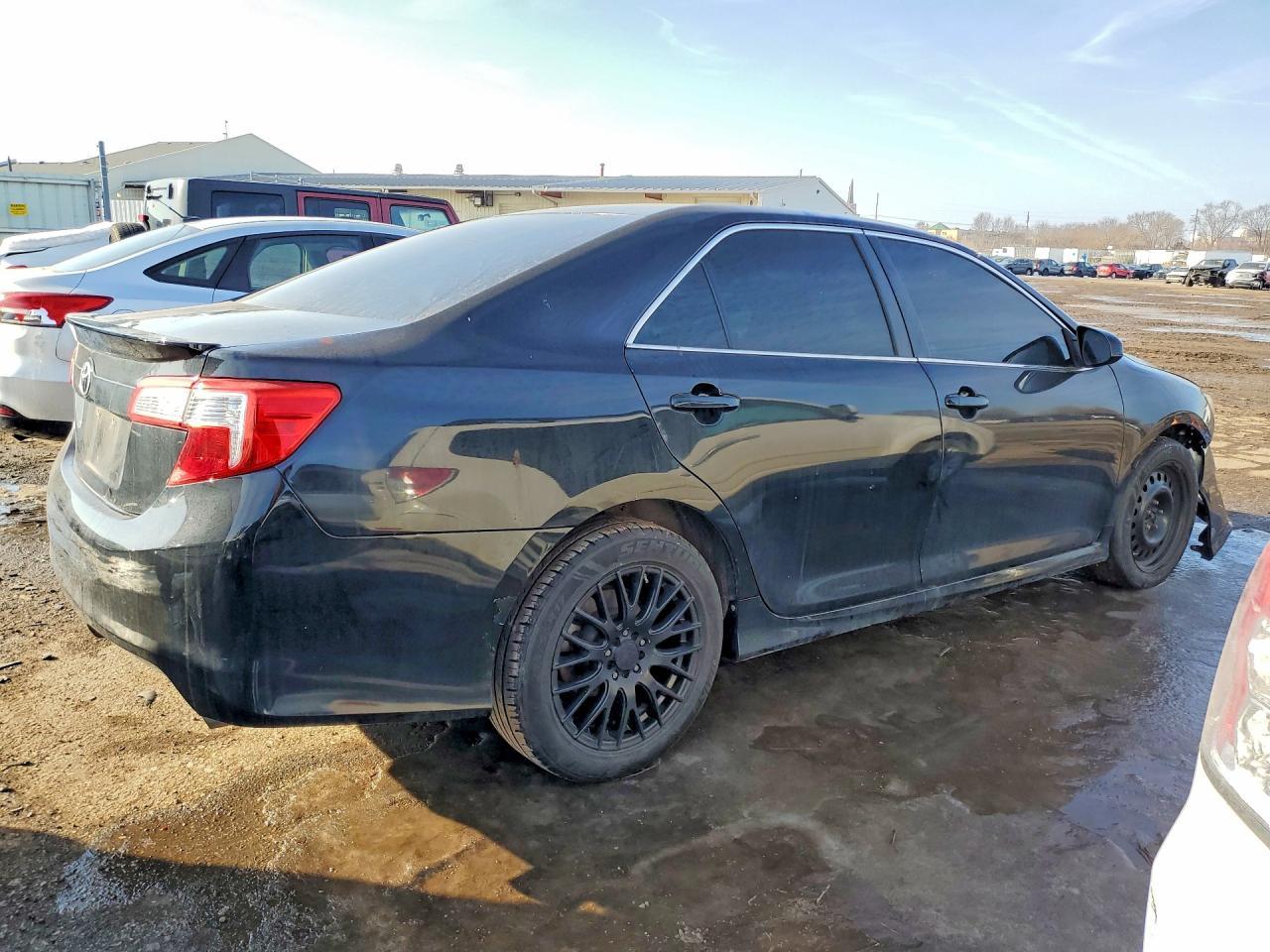 2013 TOYOTA CAMRY