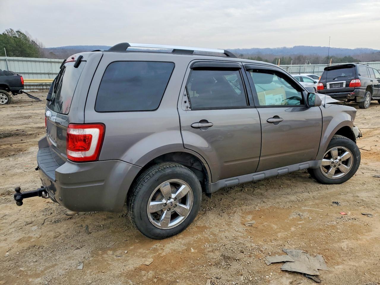 2009 FORD ESCAPE