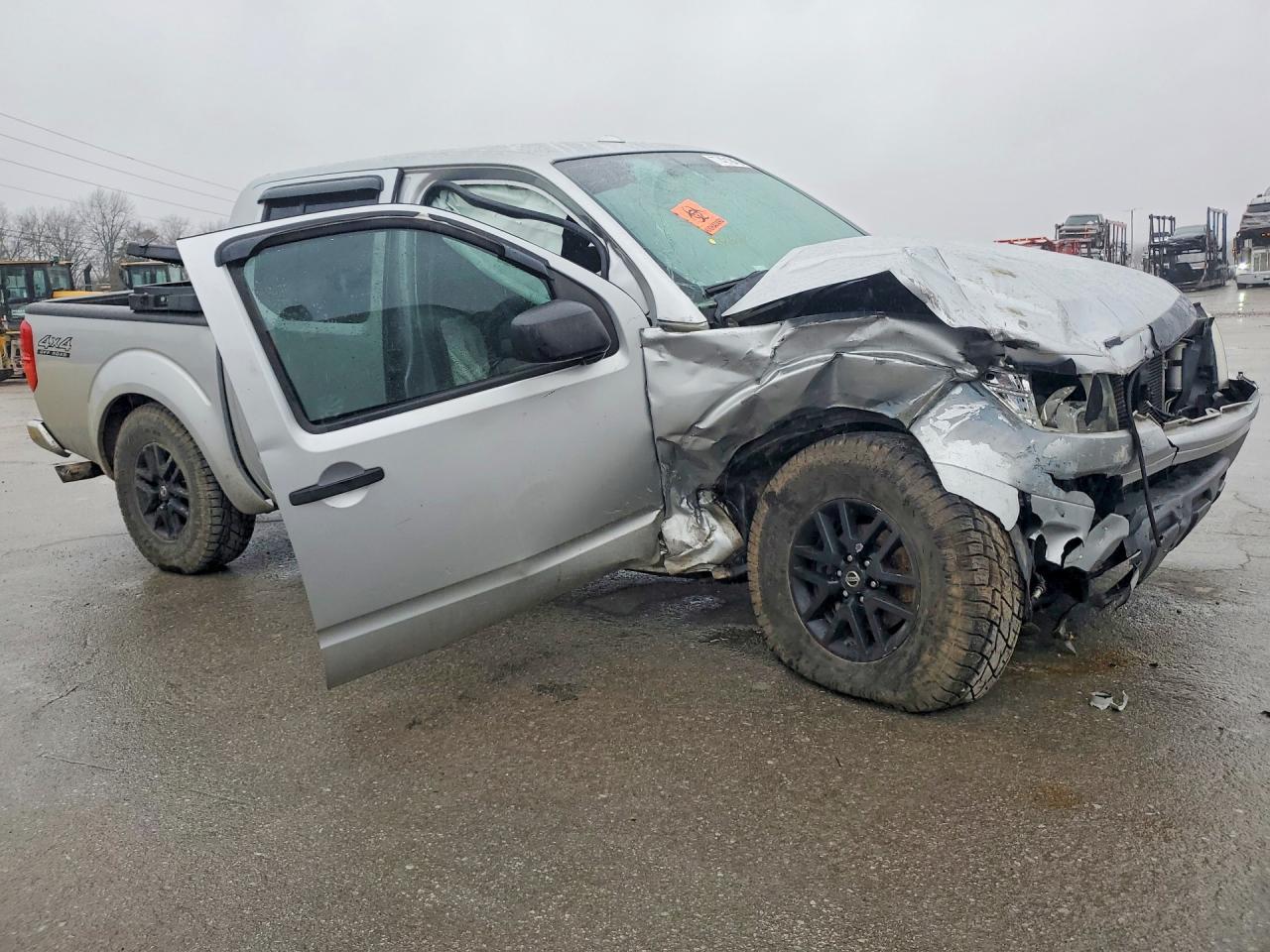 2016 NISSAN Frontier
