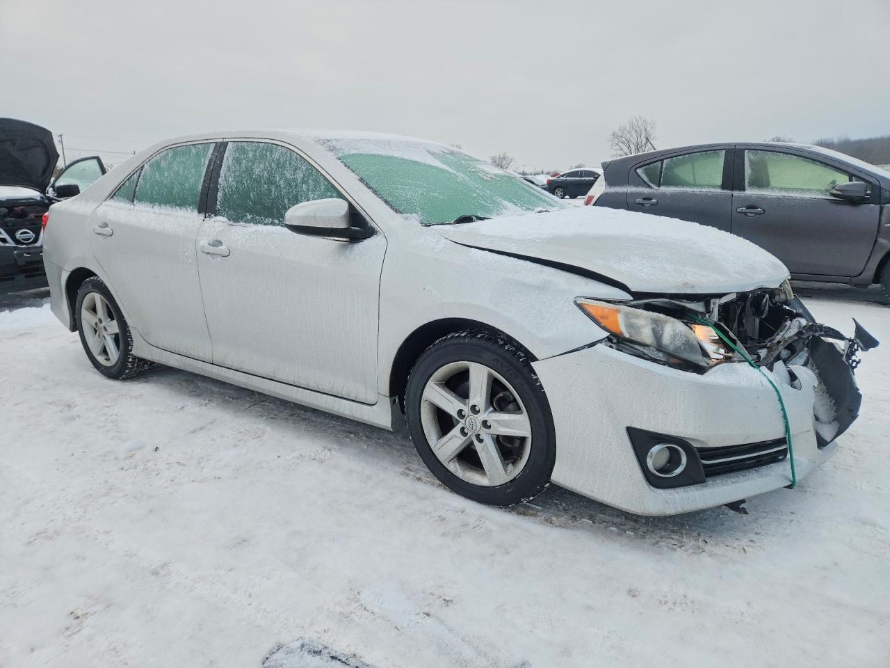 2014 TOYOTA CAMRY