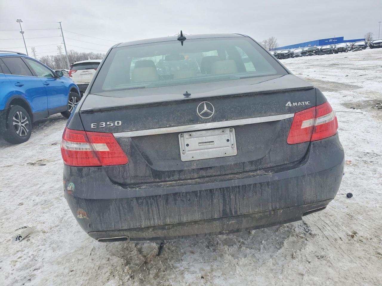 2013 MERCEDES-BENZ E-Class