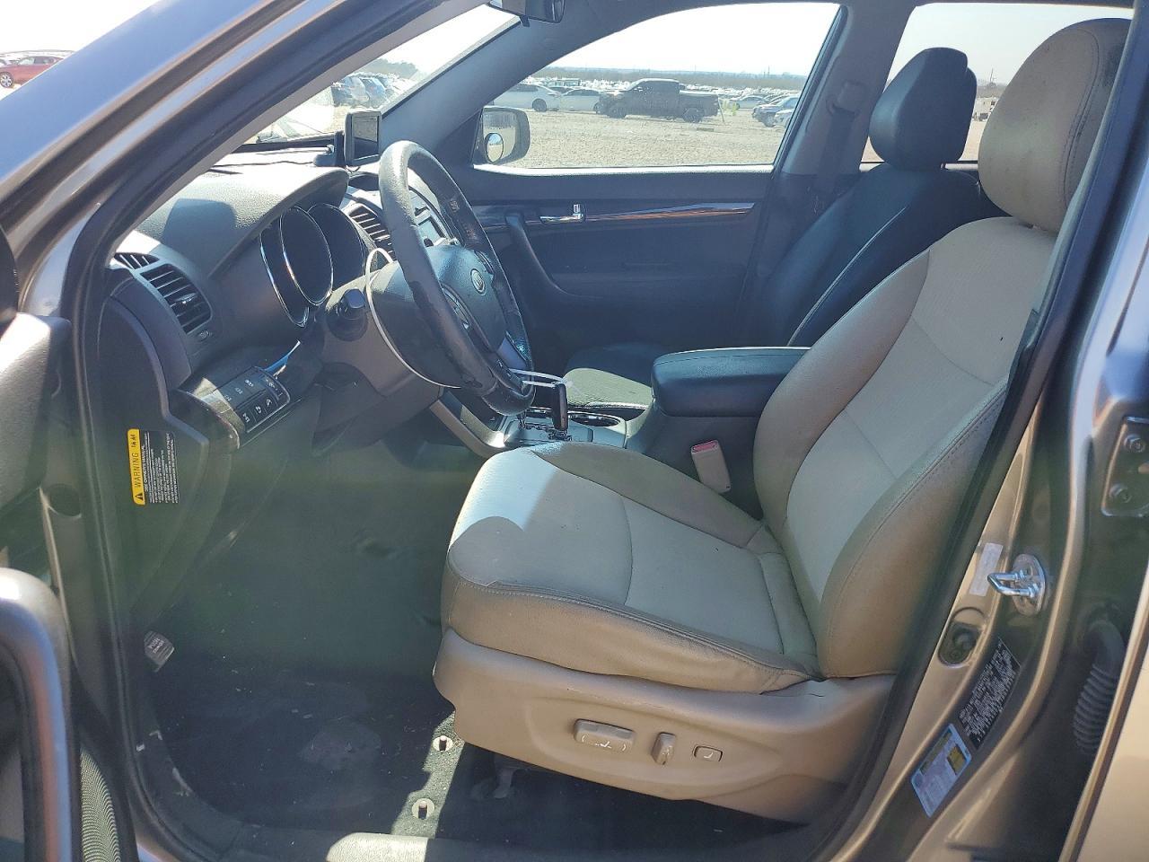2011 KIA SORENTO