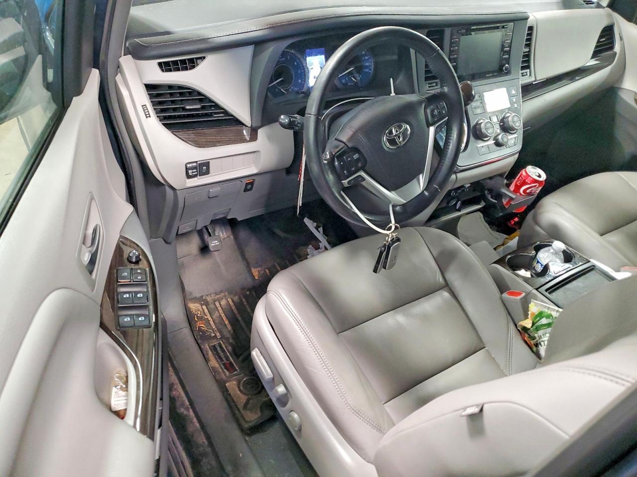 2019 TOYOTA SIENNA