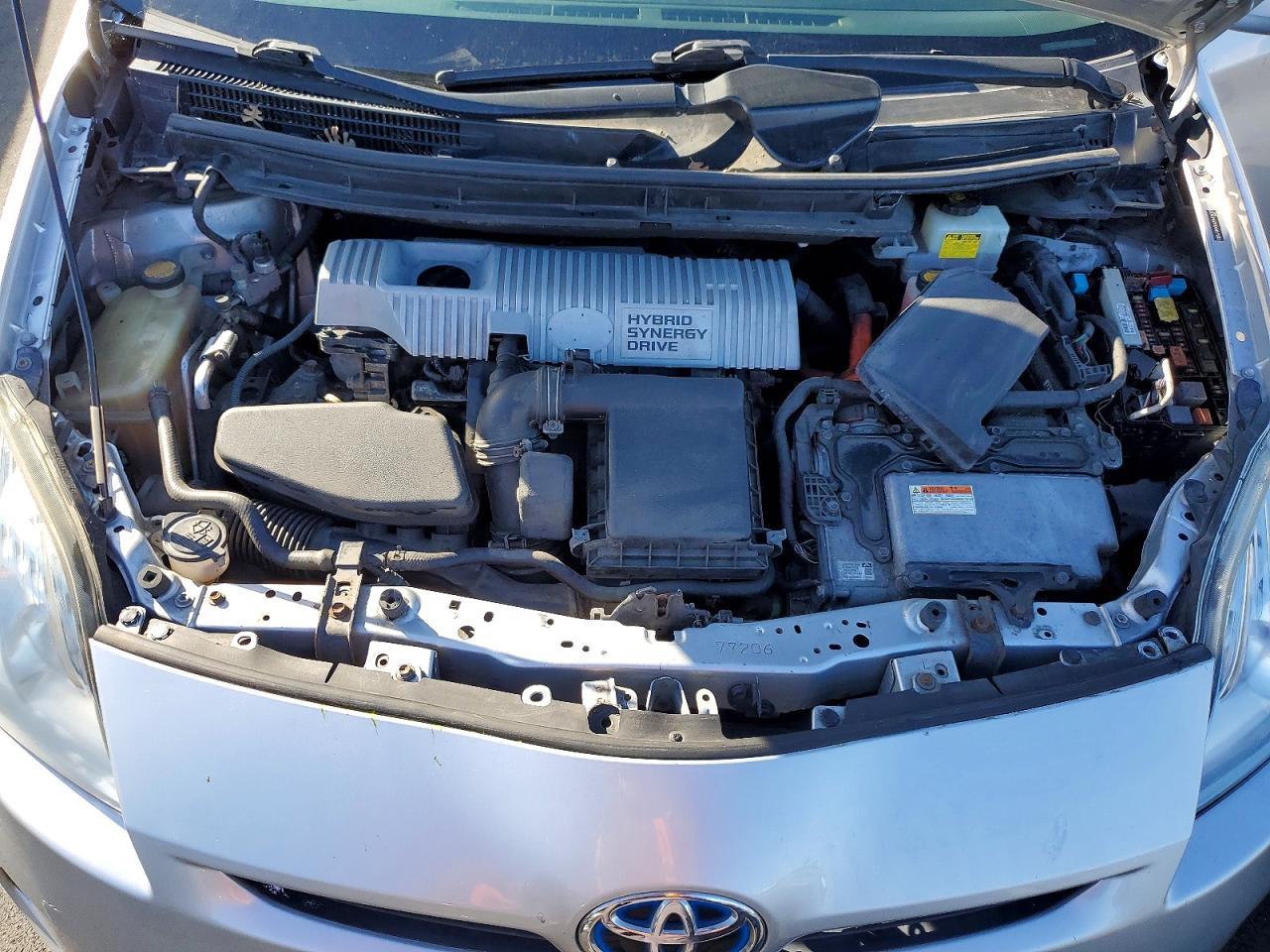 2011 TOYOTA PRIUS