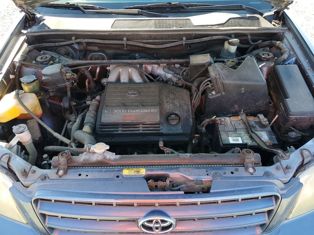 2003 TOYOTA HIGHLANDER