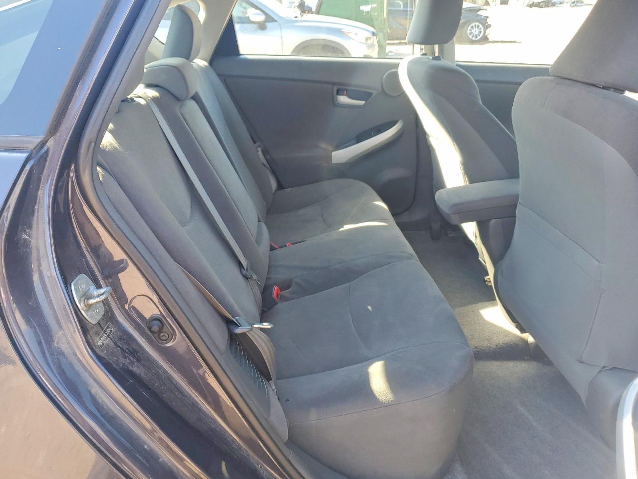2011 TOYOTA PRIUS