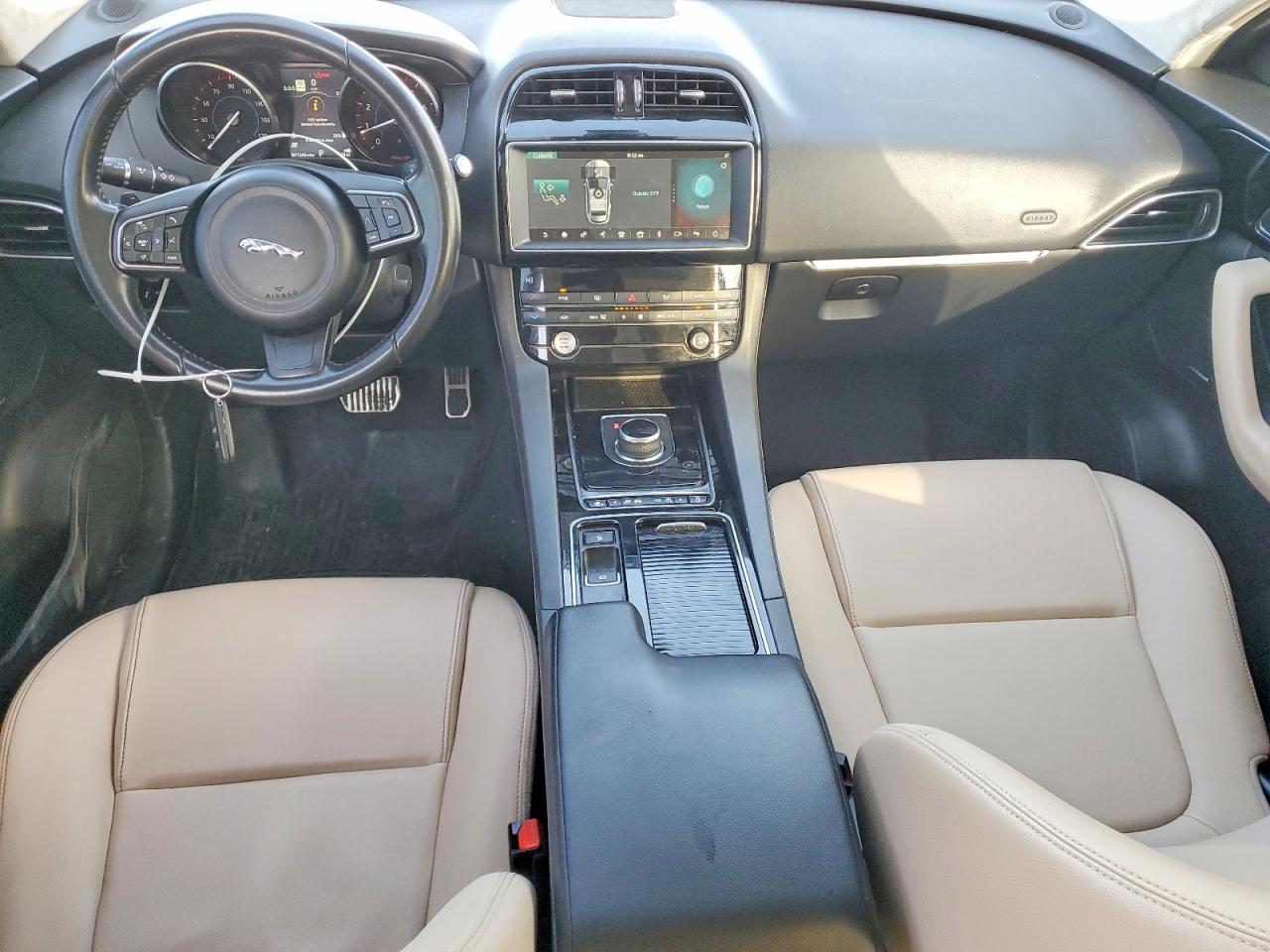 2019 JAGUAR F-Pace