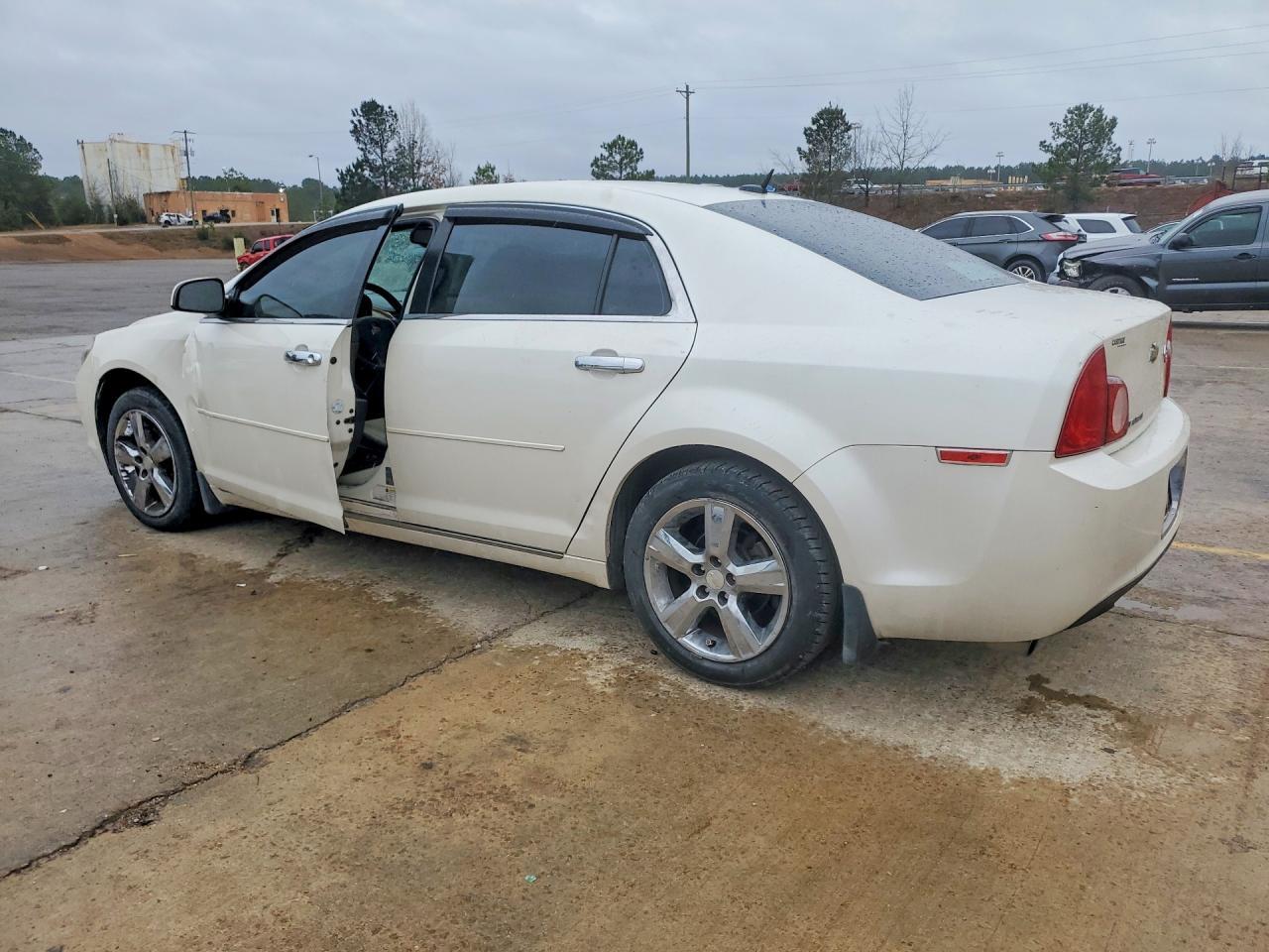 2011 CHEVROLET MALIBU