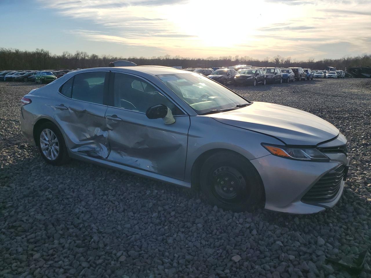 2018 TOYOTA CAMRY