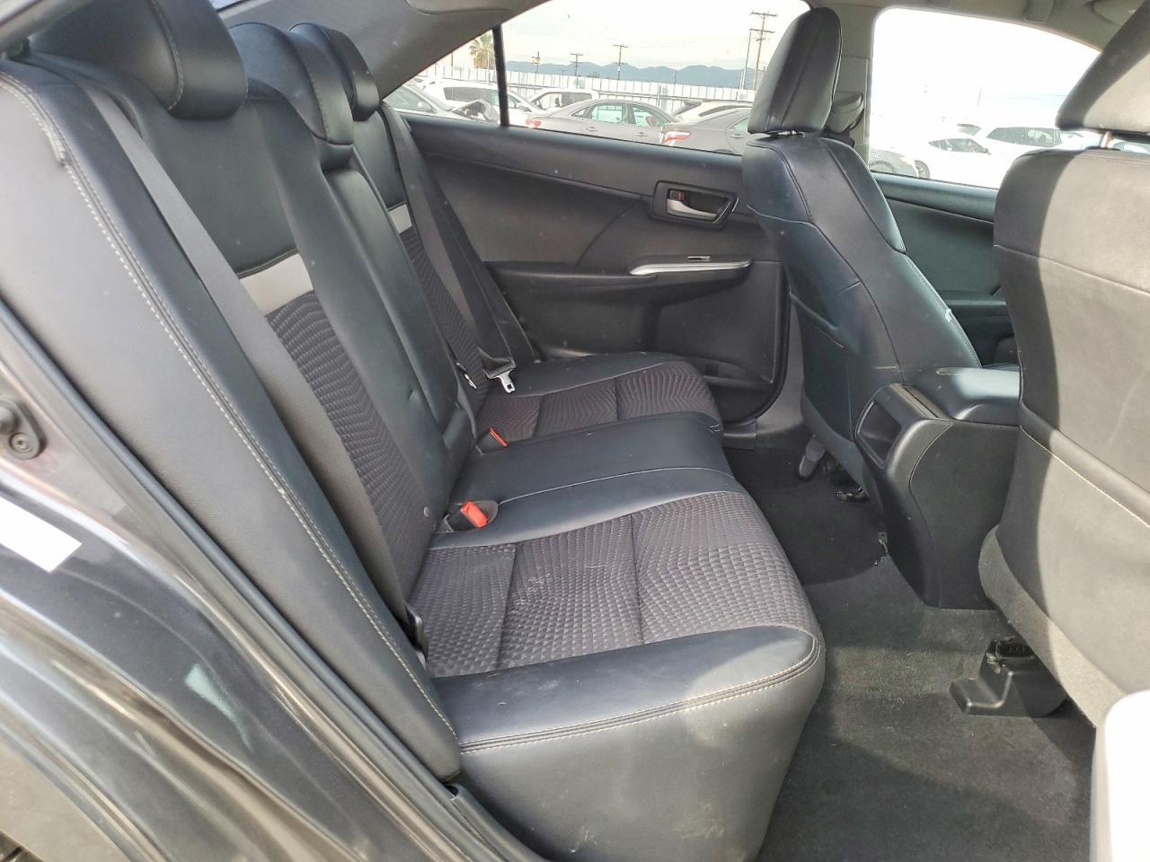 2014 TOYOTA CAMRY